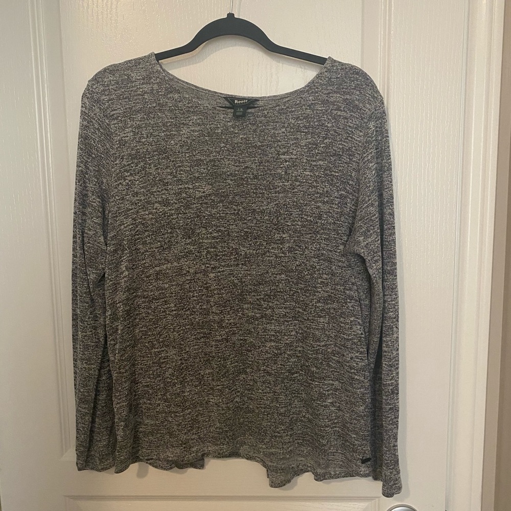 Roots knit top